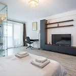 Kondo Studio I Roka Residence, Timpuri Noi Lägenhet