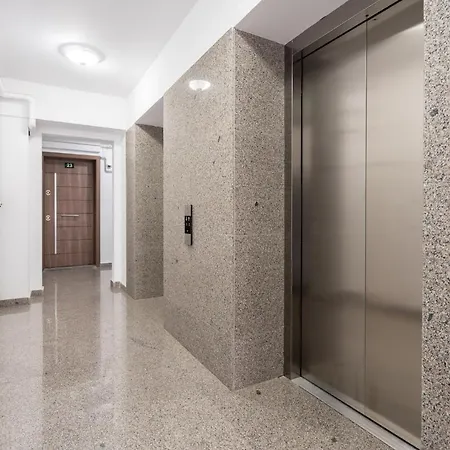 Kondo Studio I Roka Residence, Timpuri Noi Bukarest
