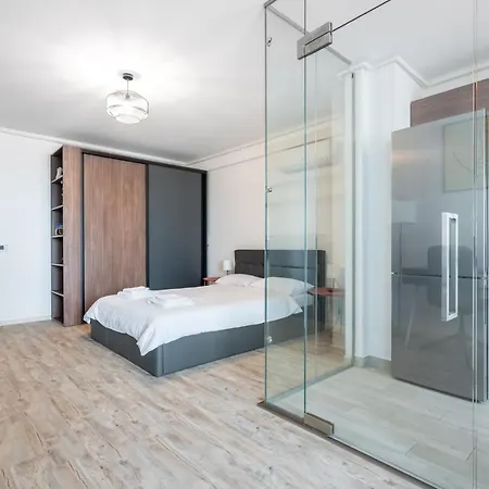 Kondo Studio I Roka Residence, Timpuri Noi * Bükreş