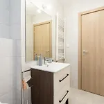 Kondo Studio I Roka Residence, Timpuri Noi 布加勒斯特